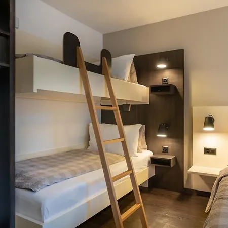 Derby - Action & Relax Hub Hotel