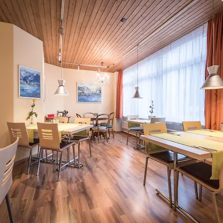 Derby - Self Check-in 酒店 3*