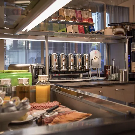 Derby - Action&relax Hub Hotel 3*