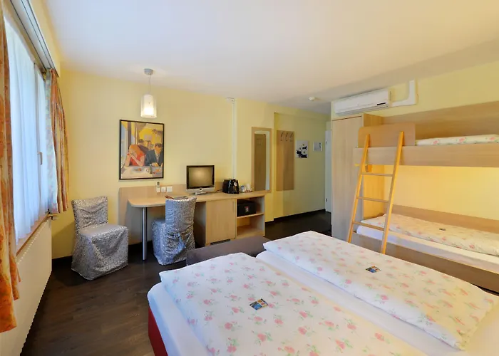 Derby - Self Check-in Szálloda 3*