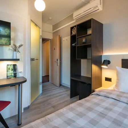 Derby - Self Check-in インターラーケン