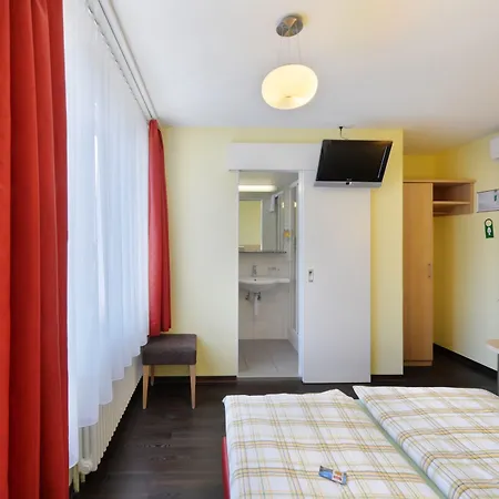 ホテル Derby - Self Check-in インターラーケン