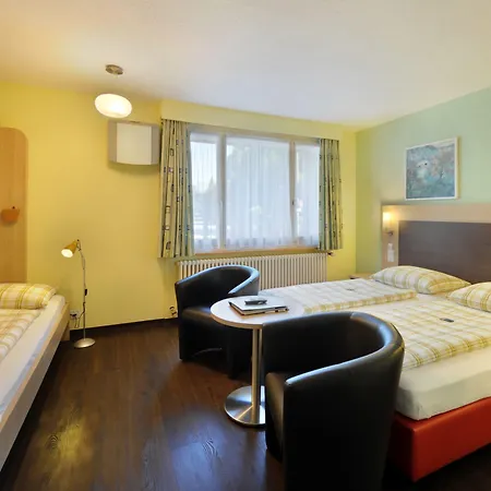 ホテル Derby - Self Check-in 3*