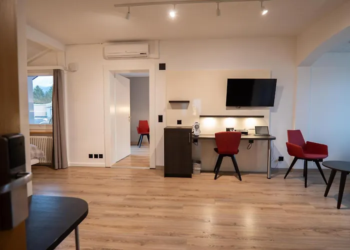 Отель Derby - Self Check-in 3*