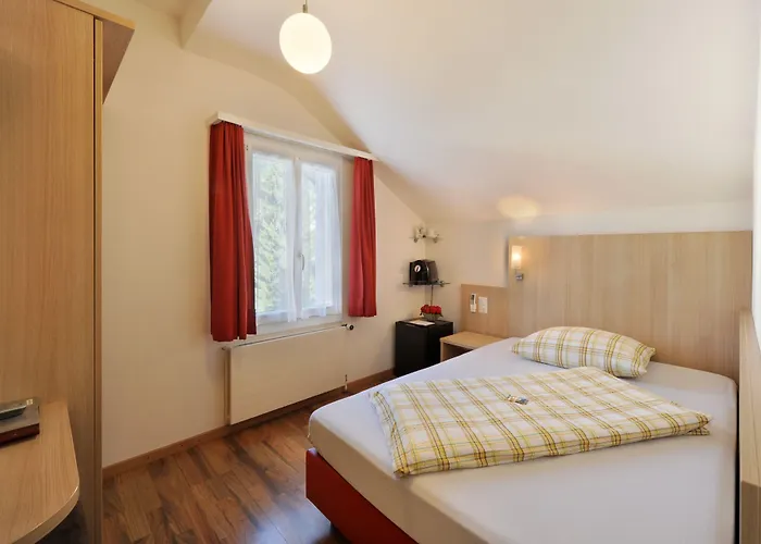 Derby - Self Check-in Отель 3*