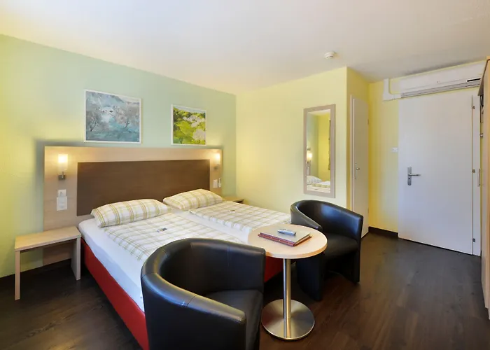 Отель Derby - Self Check-in